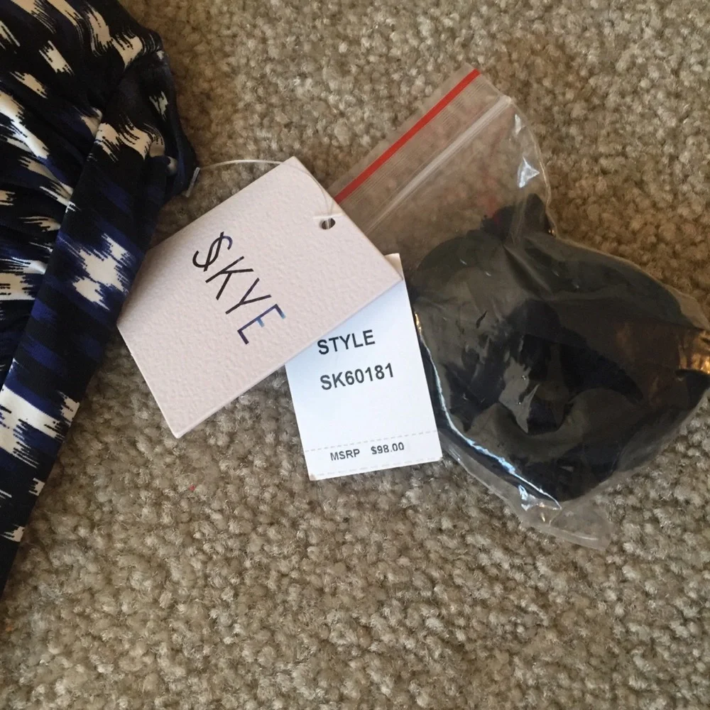 NWT Matching SKYE Swimwear Set Vestige Print Tankini Bikini Top Bottom SMALL